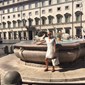 Italiensk politikk: Italienskstudenten Anne foran statsministerens kontor i Roma.