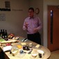Leder ved senteret i Stratford-upon-Avon, Steven Lowe, brukte en av kveldene på å lære oss om engelsk ost.