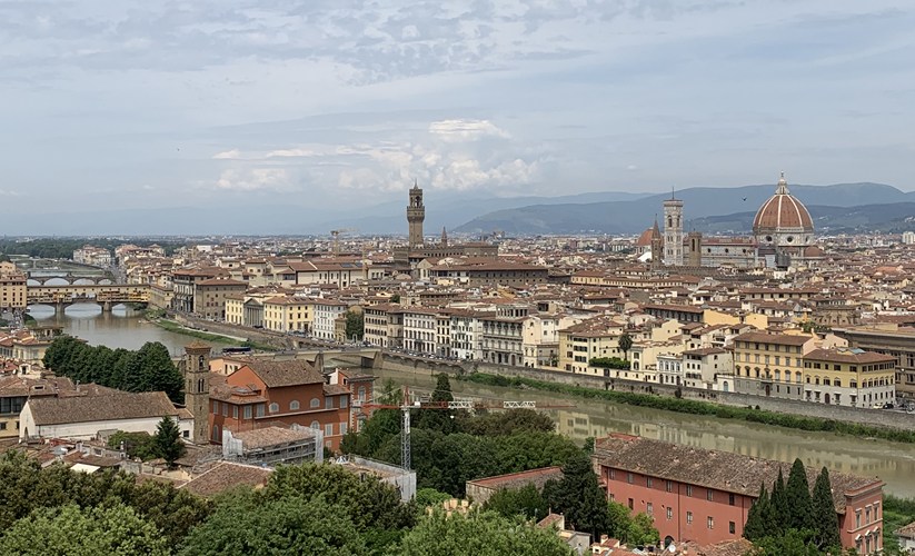 Firenze, fra Ponte Vecchio til Duomoen med sin kjente Cupola.
